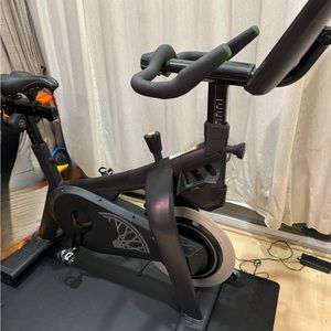 Soul cycle spin bike